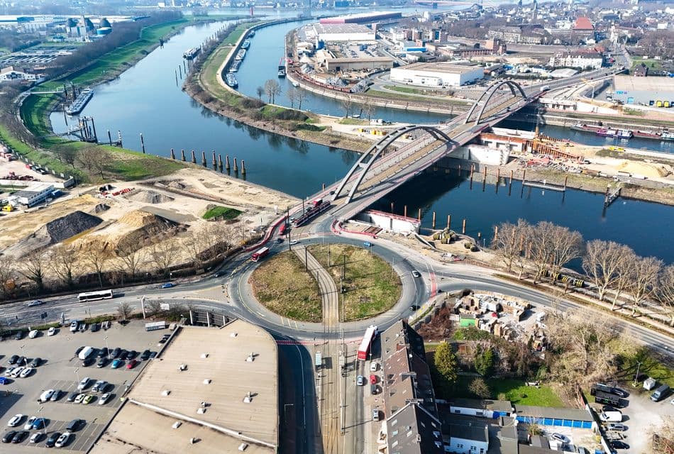 Luftbild OB-Karl-Lehr-Brückenzug in Kaßlerfeld/Ruhrort