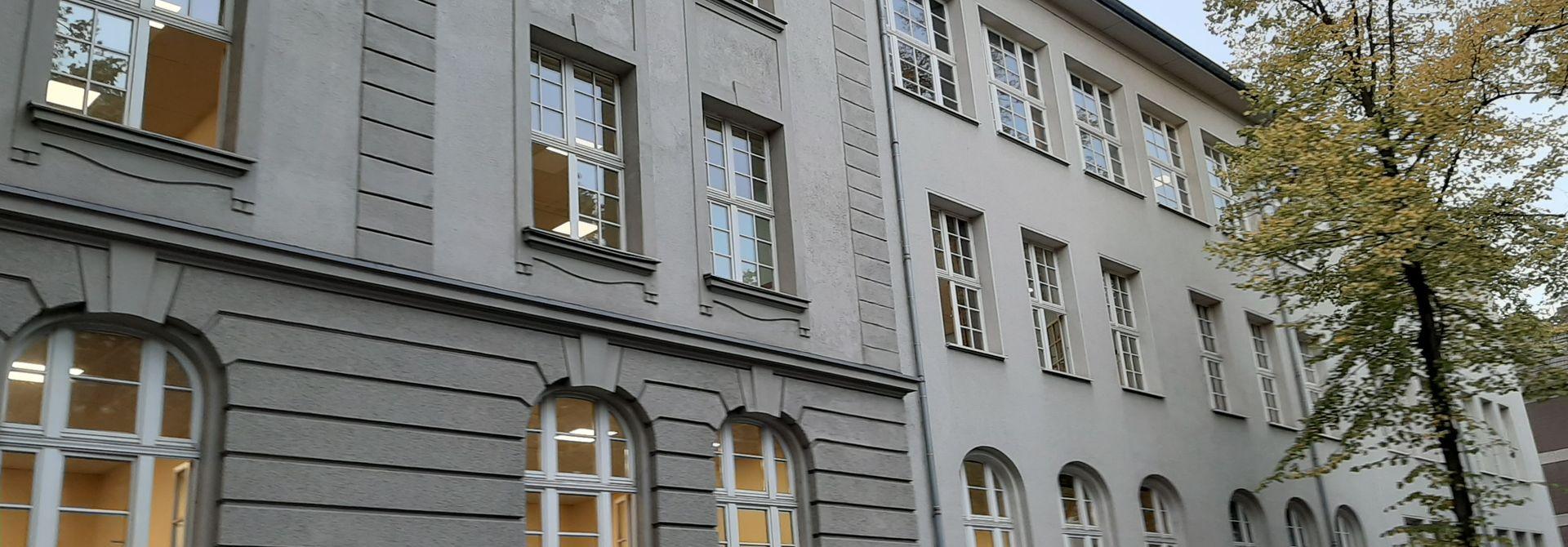 Elly-Heuss-Knapp-Gymnasium Elly-Heuss-Knapp-Gymnasium