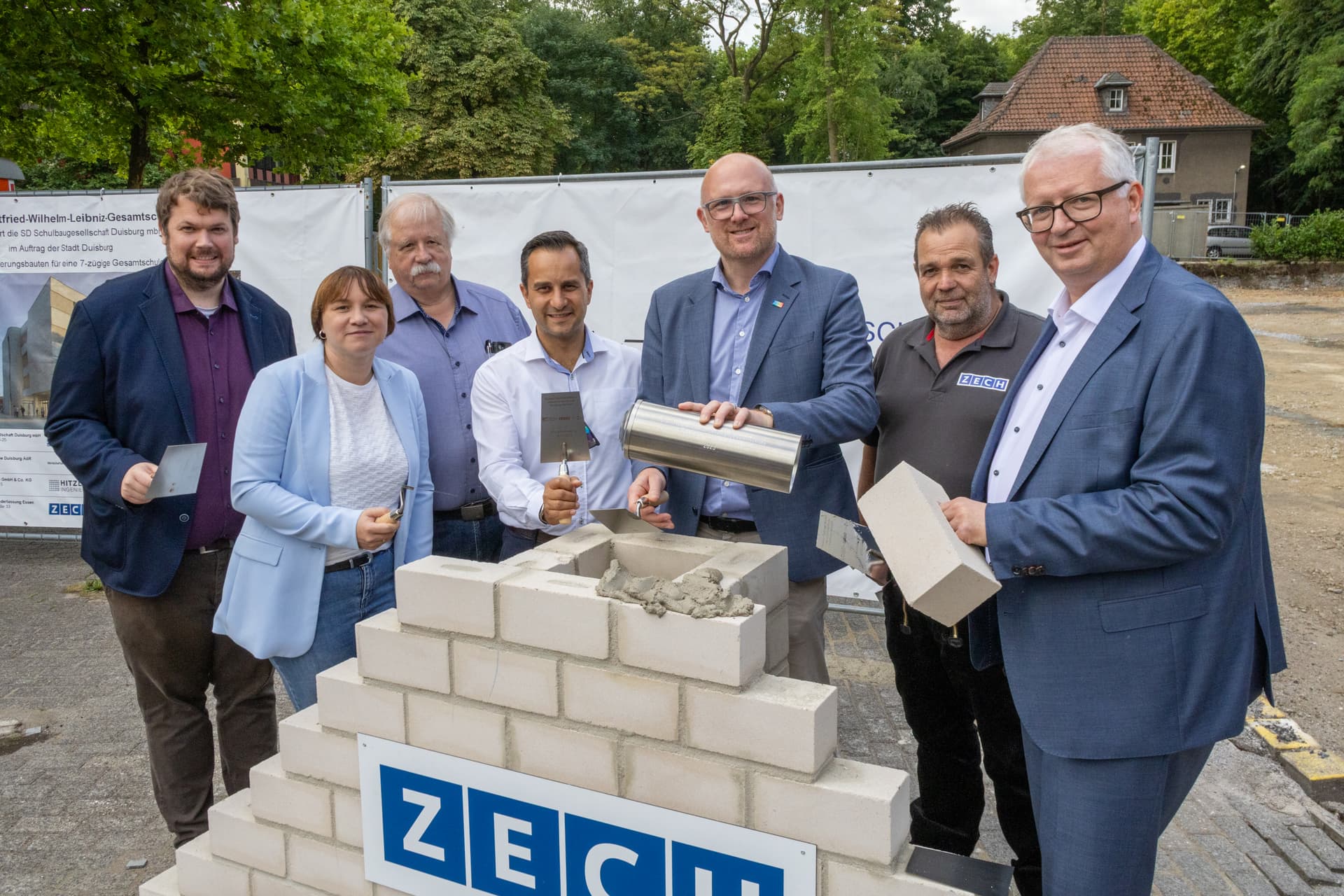 Grundsteinlegung für die Erweiterungsneubauten an der Gottfried-Wilhelm-Leibniz-Gesamtschule